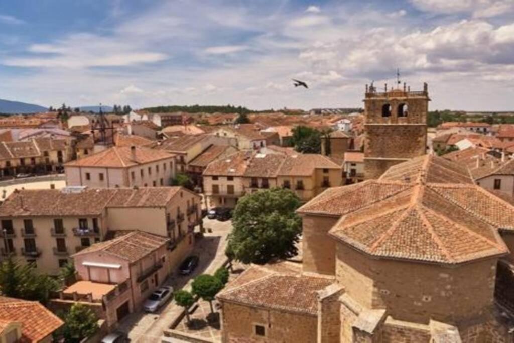 El último rincón, dúplex con piscina climatizada en plena naturaleza La Pinilla  Exterior foto