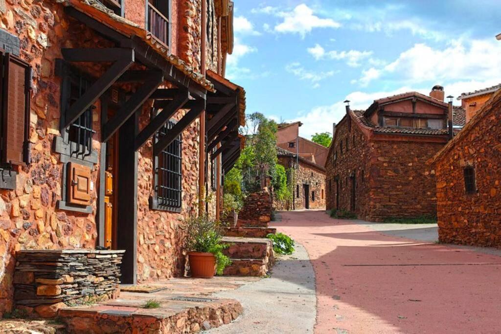El último rincón, dúplex con piscina climatizada en plena naturaleza La Pinilla  Exterior foto